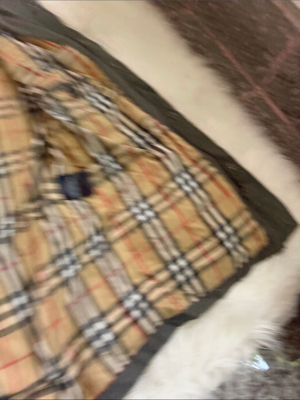 Burberry Men's Hooded Raincoat in Gray with Vintage Check Lining - Picture 3 of 8